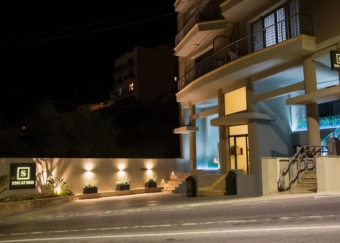 Stay At 9020 Boutique B&B