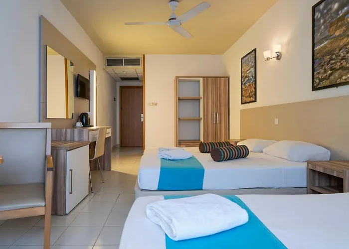 Canifor Hotel